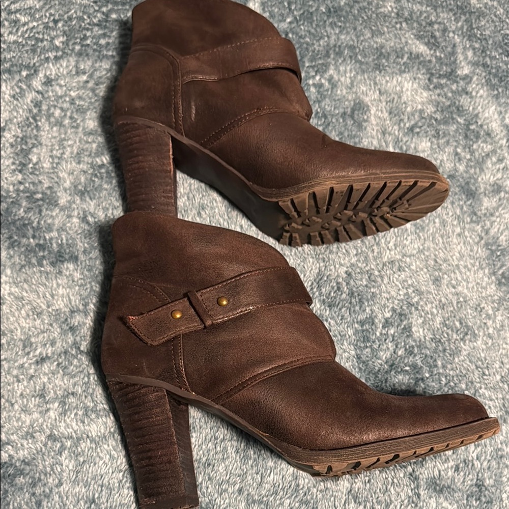 Brown Ankle Boots for Women - Picture 5 of 6